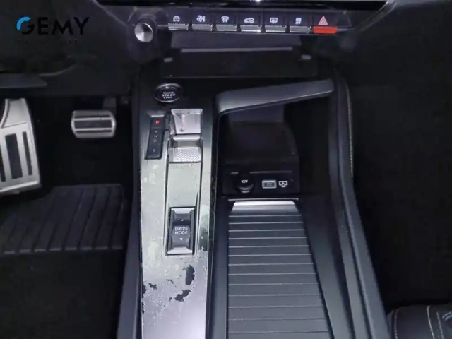 Peugeot 308 phev 225 e-eat8 — photo 14