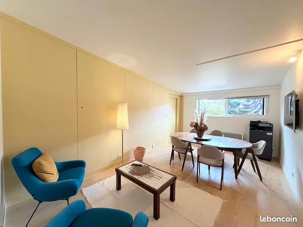 Local à louer dans la Zone Pédébert, 81m2