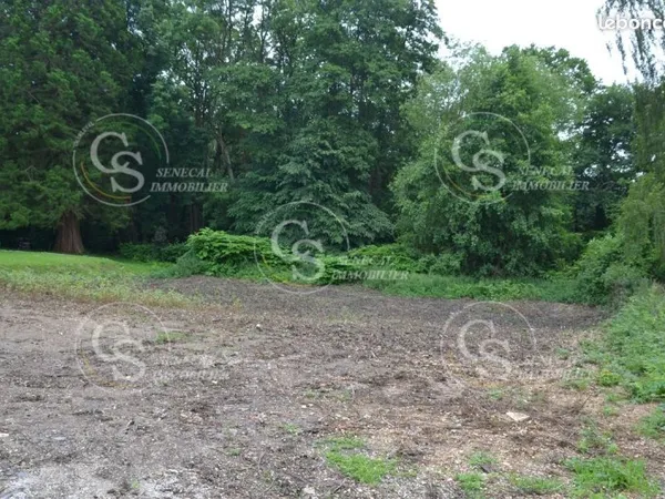 Terrain 1631 m² Les Hogues