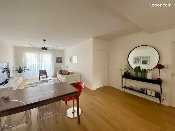 A louer appartement T3 meublé centre ville de Chambéry