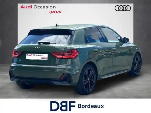 Audi A1 30 tfsi 116 ch s tronic 7 s line — photo 5