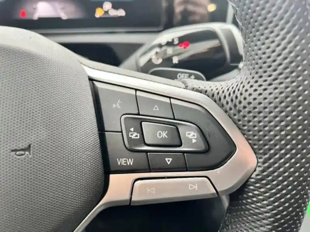 Volkswagen Tiguan 1.5 etsi 150ch dsg7 — photo 16