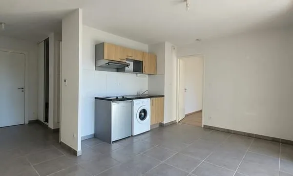 Appartement T2 + parking sous sol - Centre ville Tournefeui