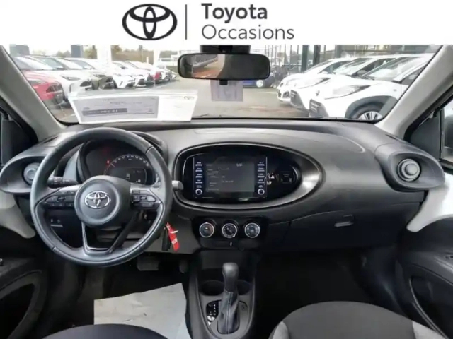 Toyota Aygo x 1.0 vvt-i 72ch dynamic s-cvt my23 — photo 5