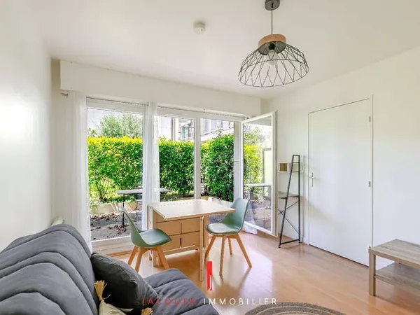 Studio 1 pièce 30 m²