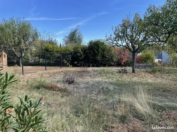 Terrain à bâtir de 420 m² à DOMMARTIN (69)