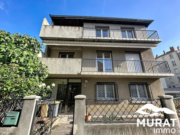 Maison 7 pièces 217 m²