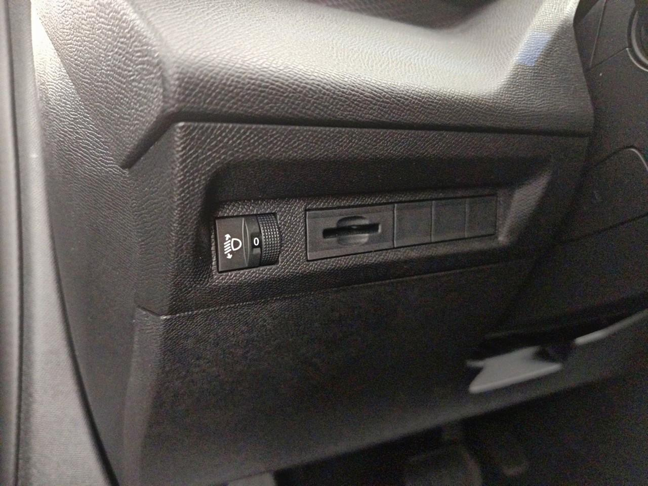 Peugeot 308 bluehdi 130ch s&s eat8 active pack — photo 20