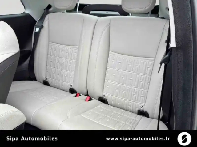 Fiat 500 c e 118 ch — photo 12