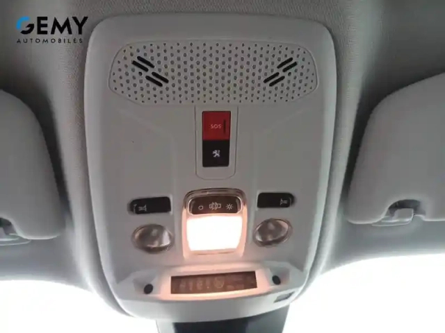 Peugeot 2008 electrique 136 ch — photo 15