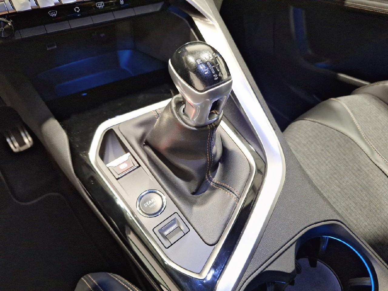 Peugeot 3008 1.2 puretech 130ch s&s bvm6 gt line — photo 16