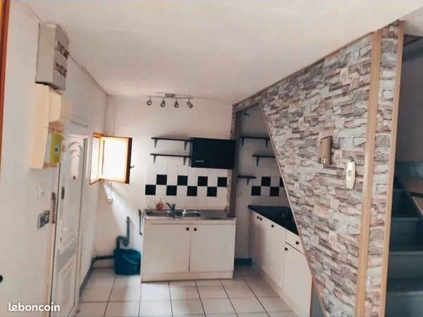 Maison a louer - au calme - commerces à proximités