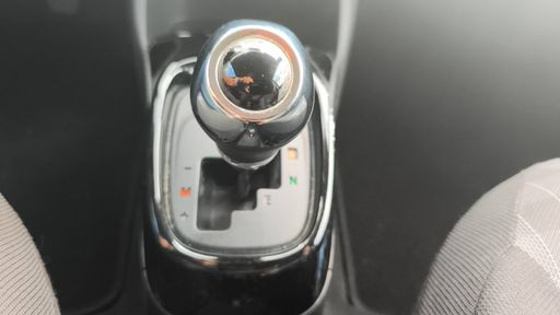 Peugeot 108 1.0 VTi 72 BMP5 - Style – 2018 – 19586 km – Essence – Boîte Robotisée — photo 7
