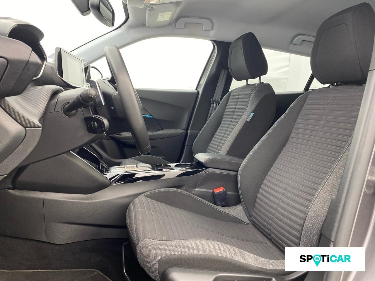 Peugeot 2008 1.2 puretech 130ch s&s style eat8 — photo 9
