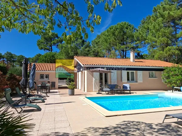 Maison avec piscine sur belle parcelle de 1 664 m2