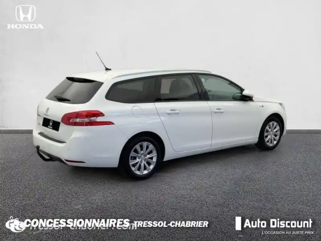 Peugeot 308 sw 1.6 bluehdi 120ch s&amp;s eat6 style — photo 2