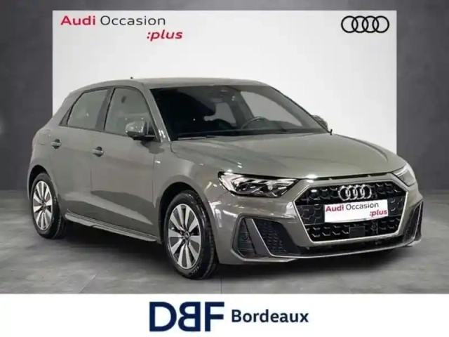 Audi A1 30 tfsi 110 ch s tronic 7 s line — photo 6