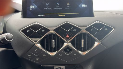 DS DS3 Crossback 1.5 BlueHDi 130 EAT8 - Bastille – 2022 – 61311 km – Diesel – Boîte Automatique — photo 19