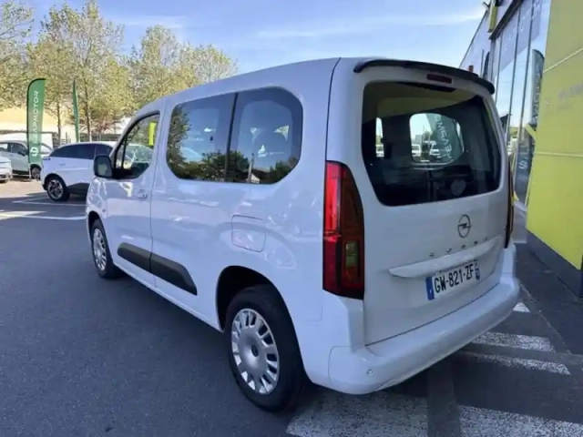 Opel Combo life taille m - electric 136ch - 54 kwh elegance — photo 7