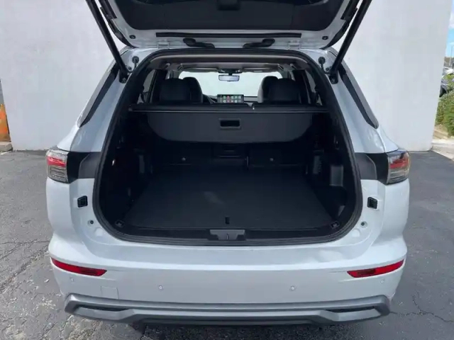 Mitsubishi Outlander 2.4 mivec phev 306 4wd instyle — photo 3