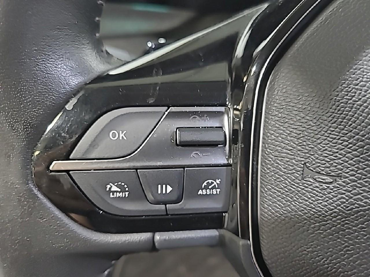 Peugeot 308 sw puretech 130ch s&s eat8 allure — photo 21