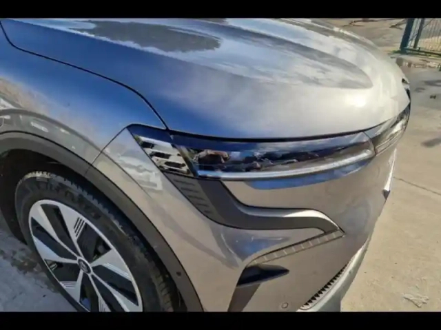 Renault Megane e-tech electric ev60 130ch evolution er super charge — photo 7