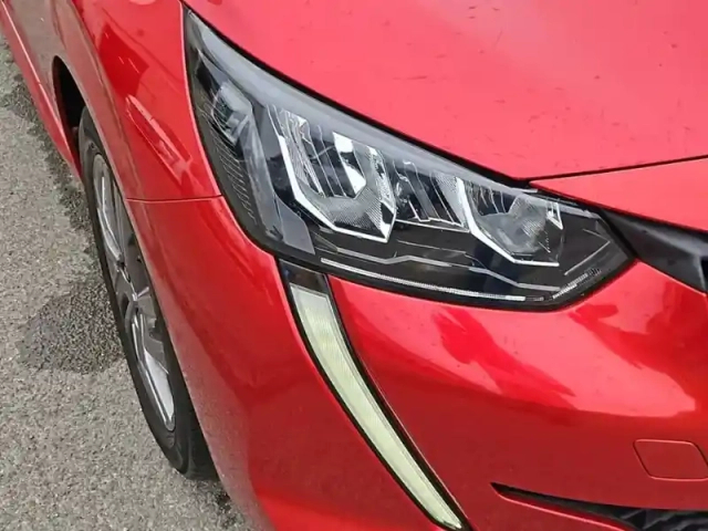 Peugeot 208 puretech 100 s&amp;s bvm6 — photo 16