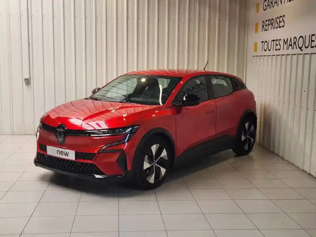 Renault Megane e-tech ev60 220 ch super charge — photo 11