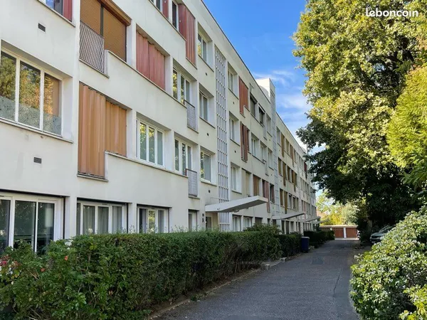 STUDIO 10m2 + TERRASSE 6.80 m3
