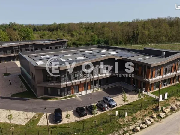 Local d'activité 420 m²
