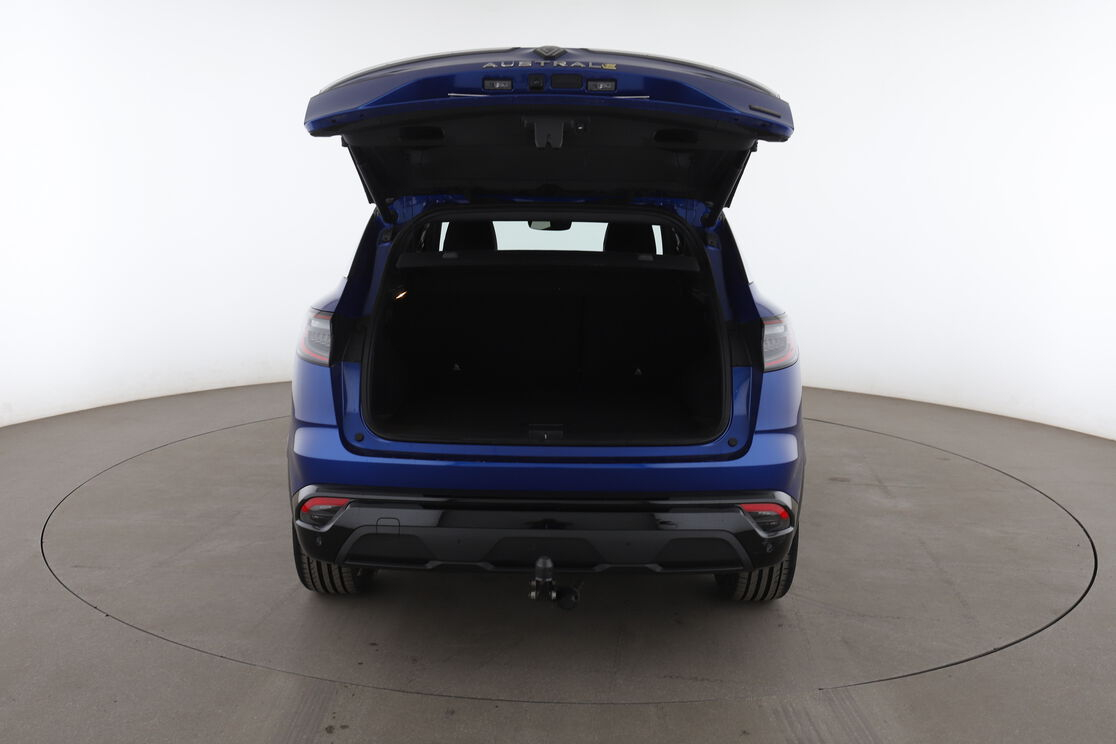 Renault Austral 1.2 Hybrid E-Tech Iconic — photo 15