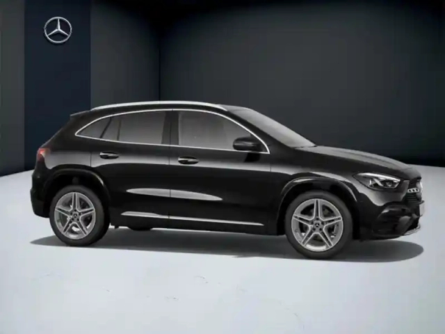 Mercedes Gla 200 d amg line — photo 15