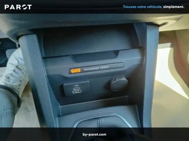Ford Transit Courier fourgonnette 1.0 ecoboost 100ch cabine approfondie trend — photo 22