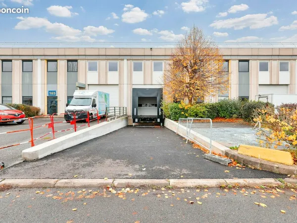 ENTREPOT - LOGISTIQUE 2608 m² GENNEVILLIERS