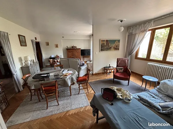 Appartement 4 pièces coeur de Ville