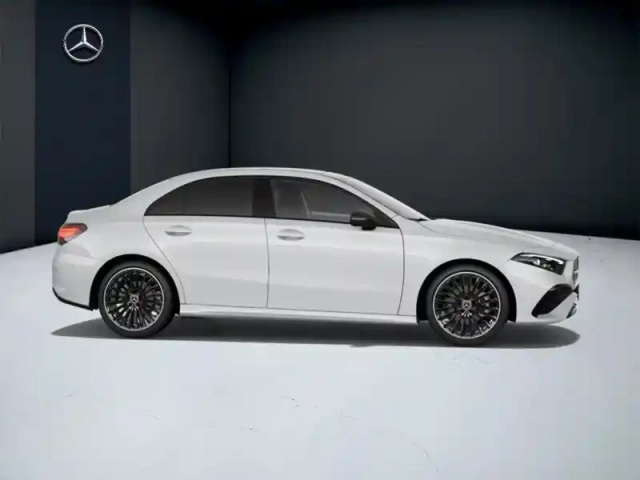 Mercedes Classe A 200 d berline amg line — photo 16