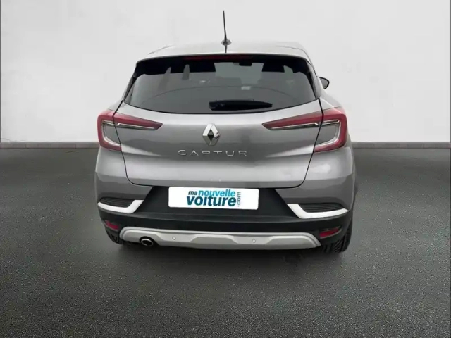 Renault Captur blue dci 115 edc — photo 25
