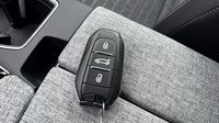 Peugeot 3008 Electrique 210ch Batterie 73 kWh Allure — photo 16