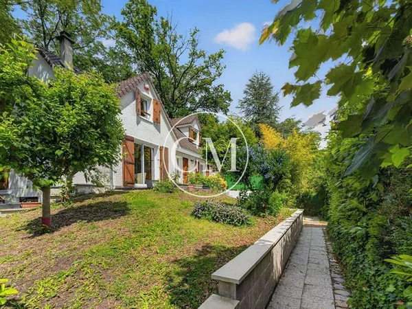 Maison 6 pièces 197 m²