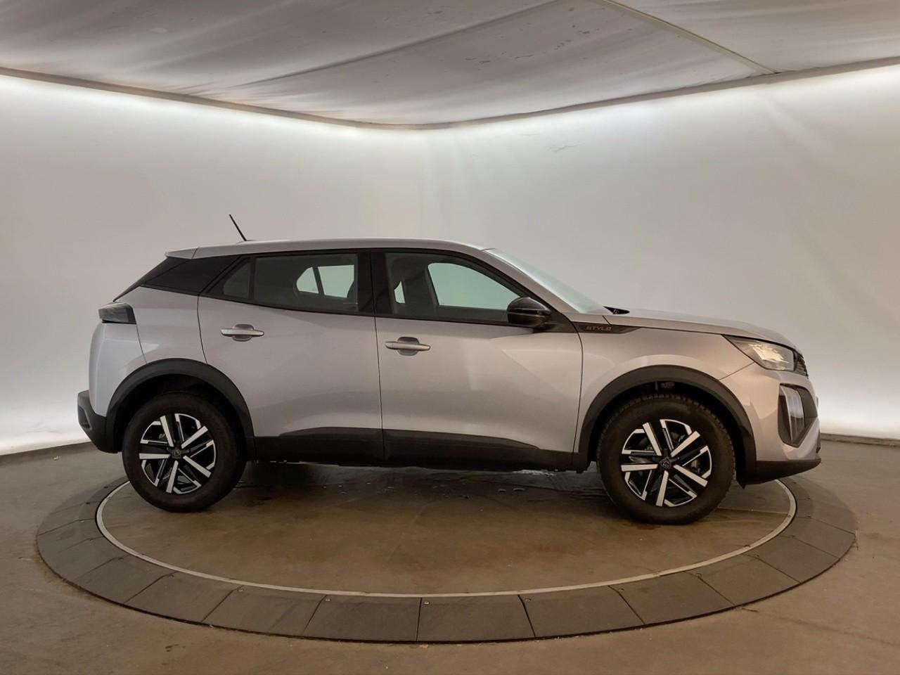 Peugeot 2008 hybrid 136 e-dcs6 style — photo 4