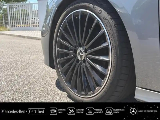 Mercedes Classe A berline 200 d 150ch amg line 8g-dct — photo 9