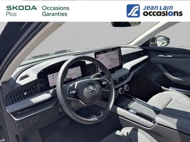 Skoda Superb combi 2.0 tdi 150 ch scr dsg7 — photo 13