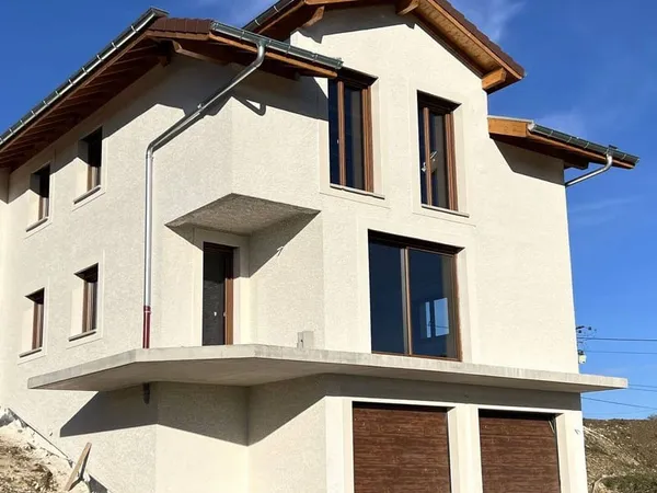 Maison 2 pièces 129 m²