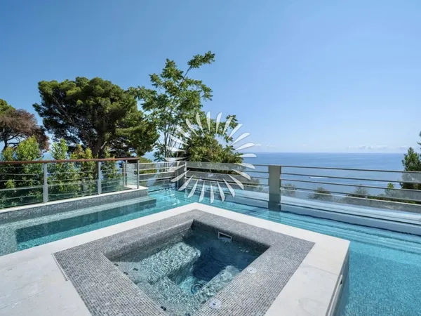 Villa face mer - Cap d'Ail