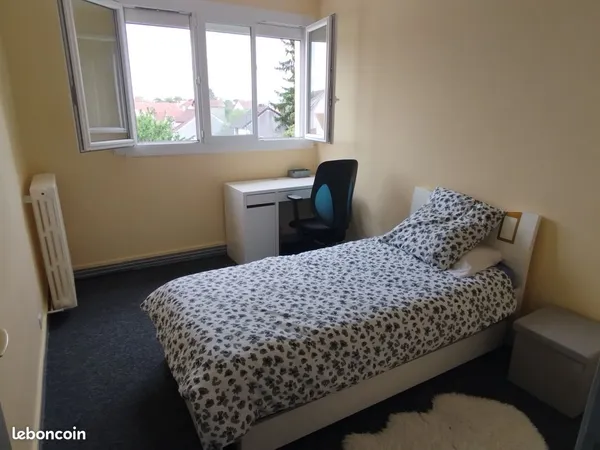 Appartement meublé 3 chambres, à louer en colocation ou famille