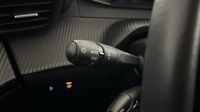 Peugeot 2008 1.2 PureTech 100ch S&S Allure — photo 23