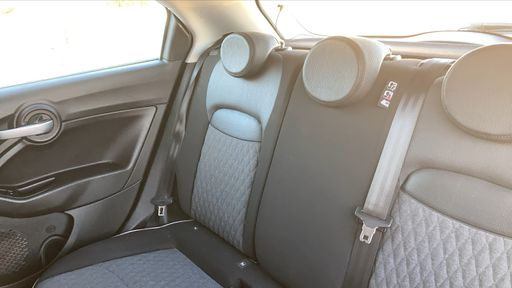 Fiat 500X 1.6 MultiJet 120 - City Cross – 2019 – 116212 km – Diesel – Boîte Manuelle — photo 17