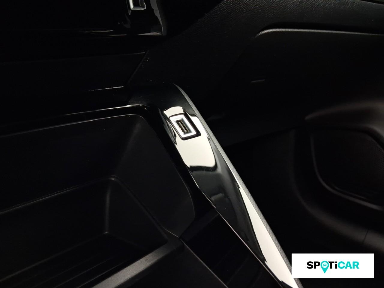 Peugeot 208 e-208 136ch style — photo 19
