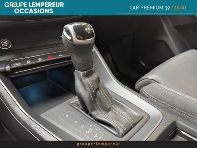 Audi Q3 35 tdi 150ch s line s tronic 7 — photo 14
