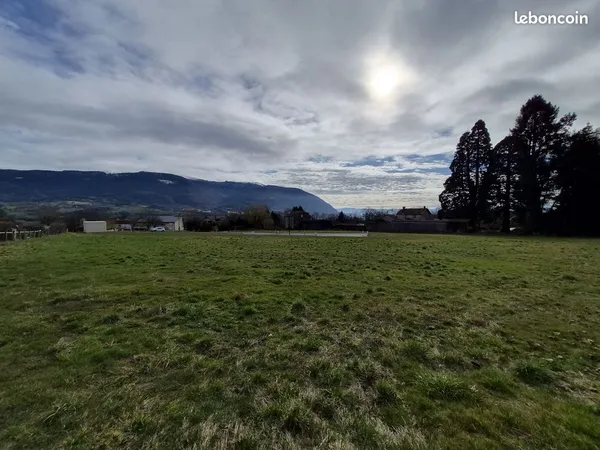 Terrain 931 m² Champagne-en-Valromey